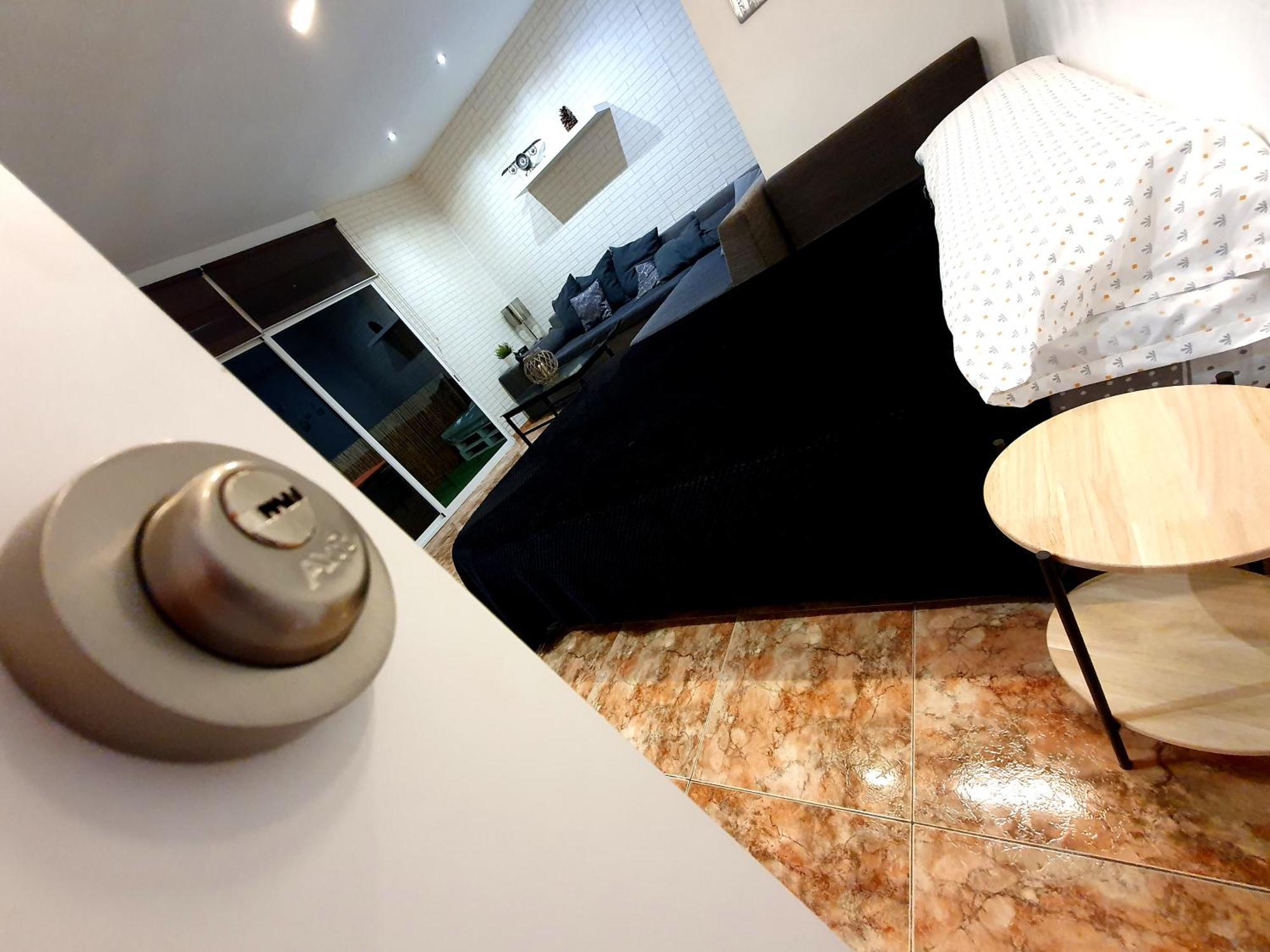 Homestay Albufera *